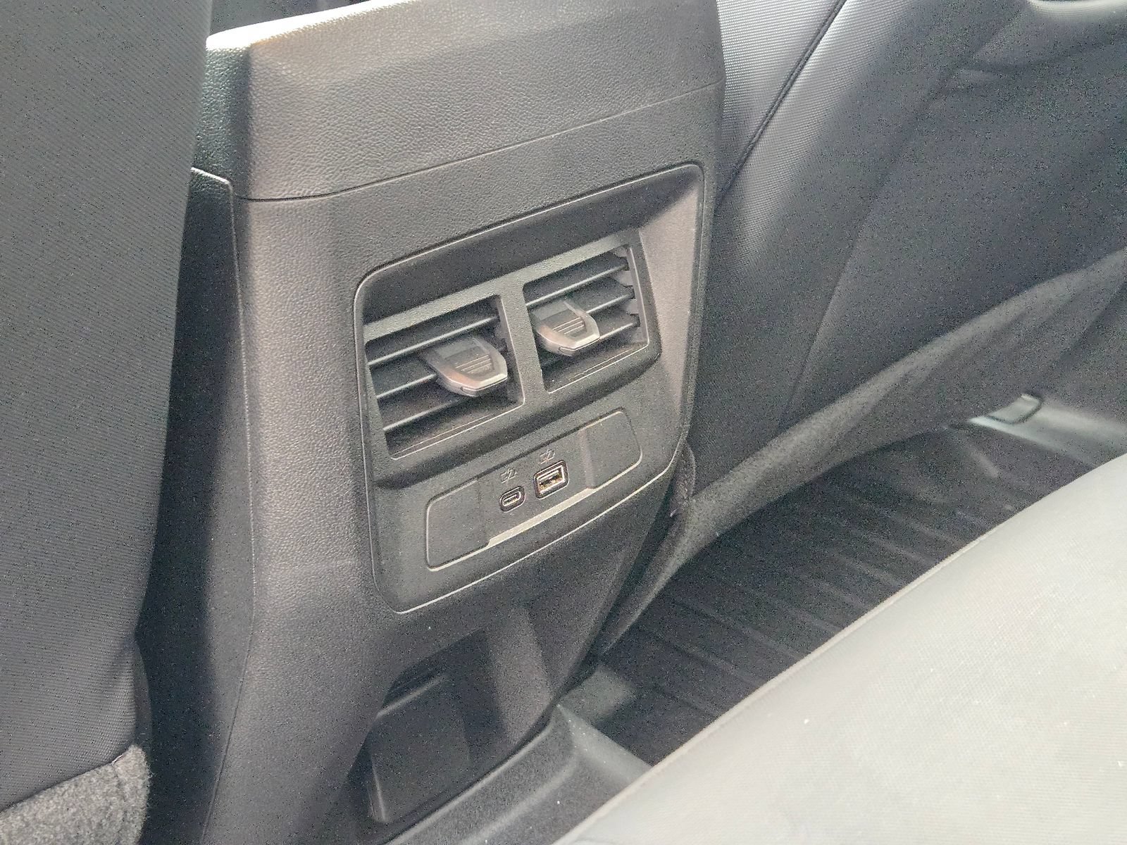 Used 2024 Chevrolet Colorado Z71 w/ Z71 Convenience Package 2 AWD/4WD image 33