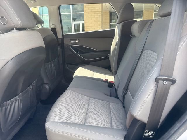 Used 2018 Hyundai Santa Fe SE FWD image 19