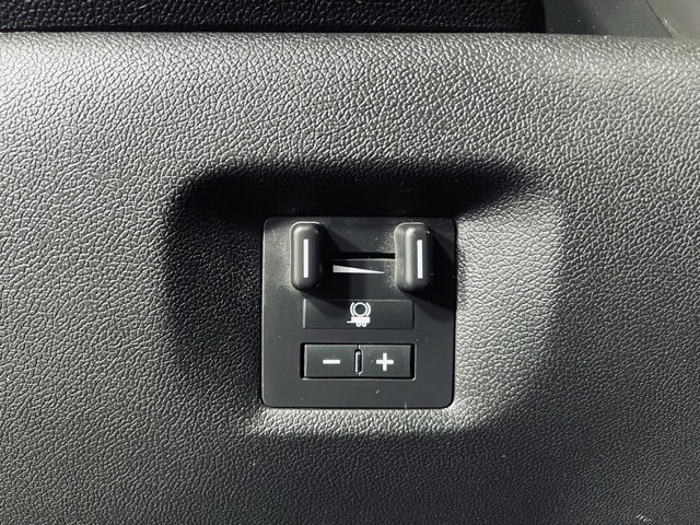 Used 2013 GMC Sierra 3500 SLT image 21