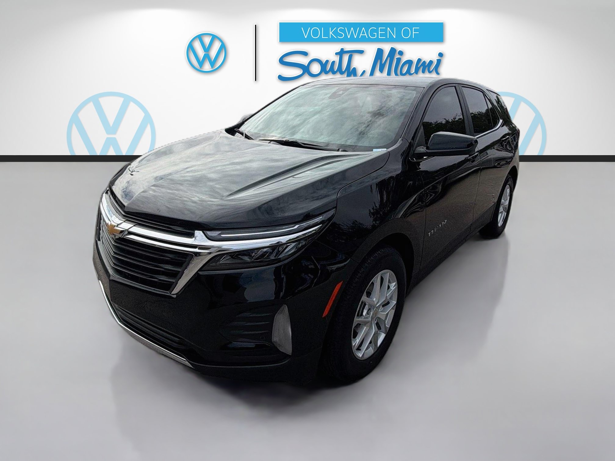 Used 2024 Chevrolet Equinox LT FWD image 3