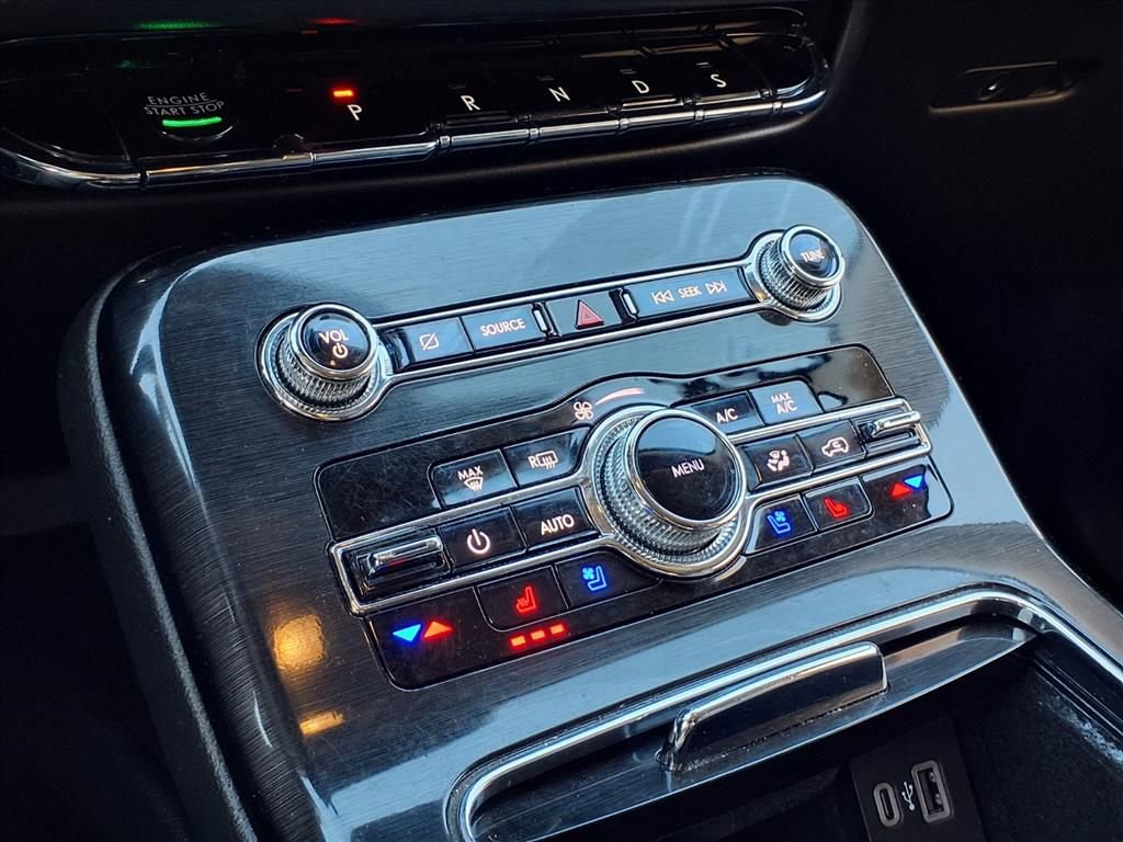 Used 2023 Lincoln Nautilus Reserve image 16