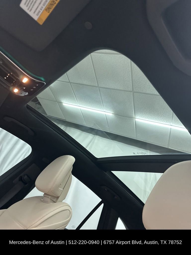 Used 2025 Mercedes-Benz GLC 300 image 21