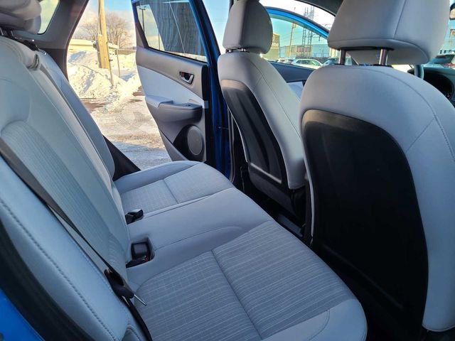 Used 2022 Hyundai Kona SEL w/ Cargo Package image 19