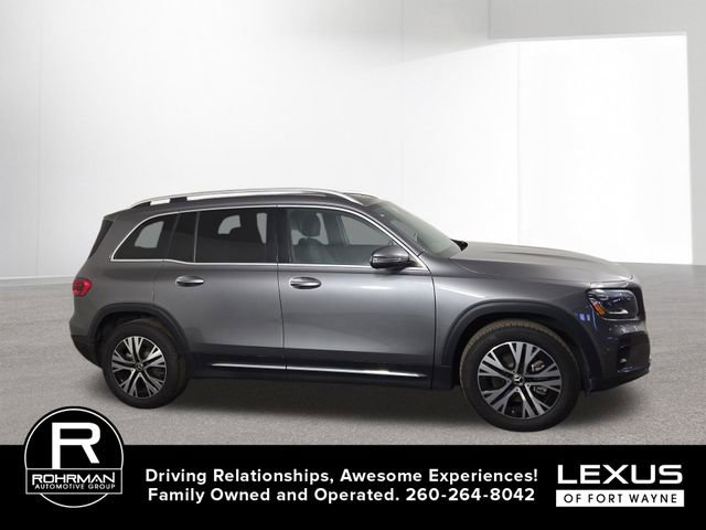 Used 2025 Mercedes-Benz GLB 250 4MATIC image 5