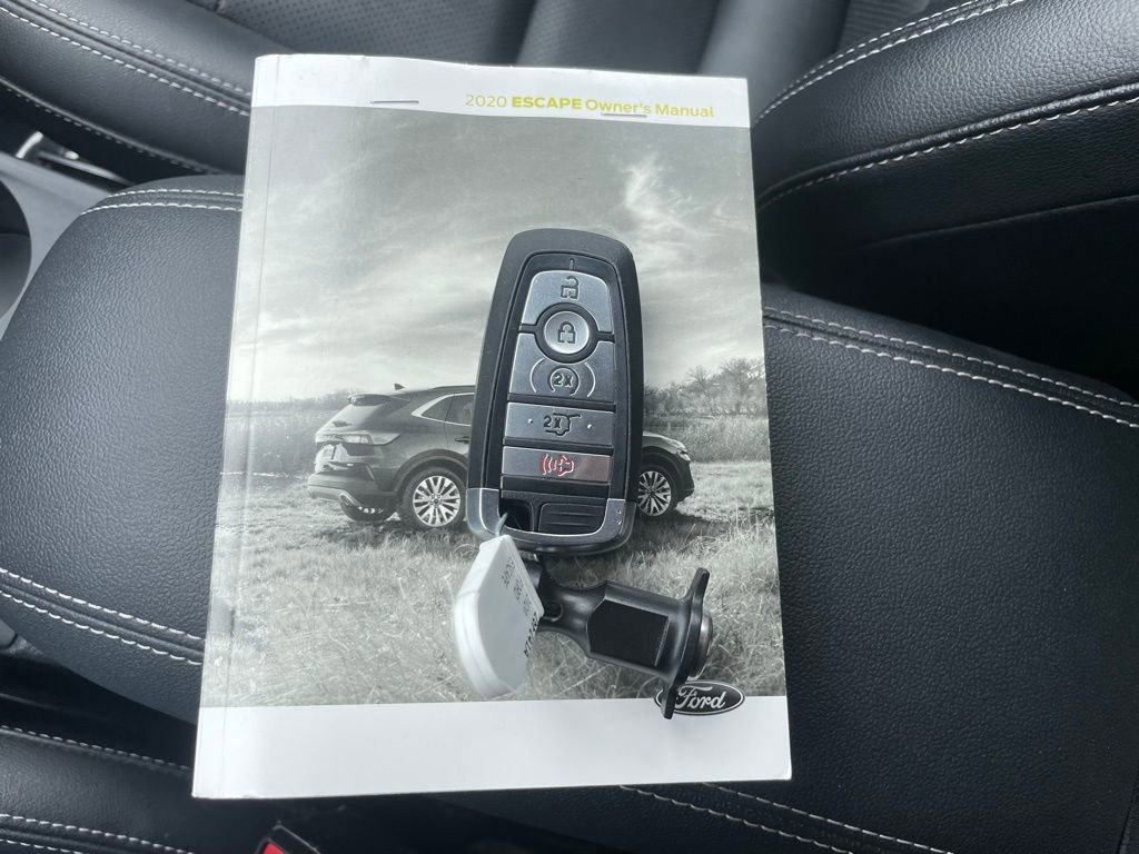 Used 2020 Ford Escape SEL AWD/4WD image 46