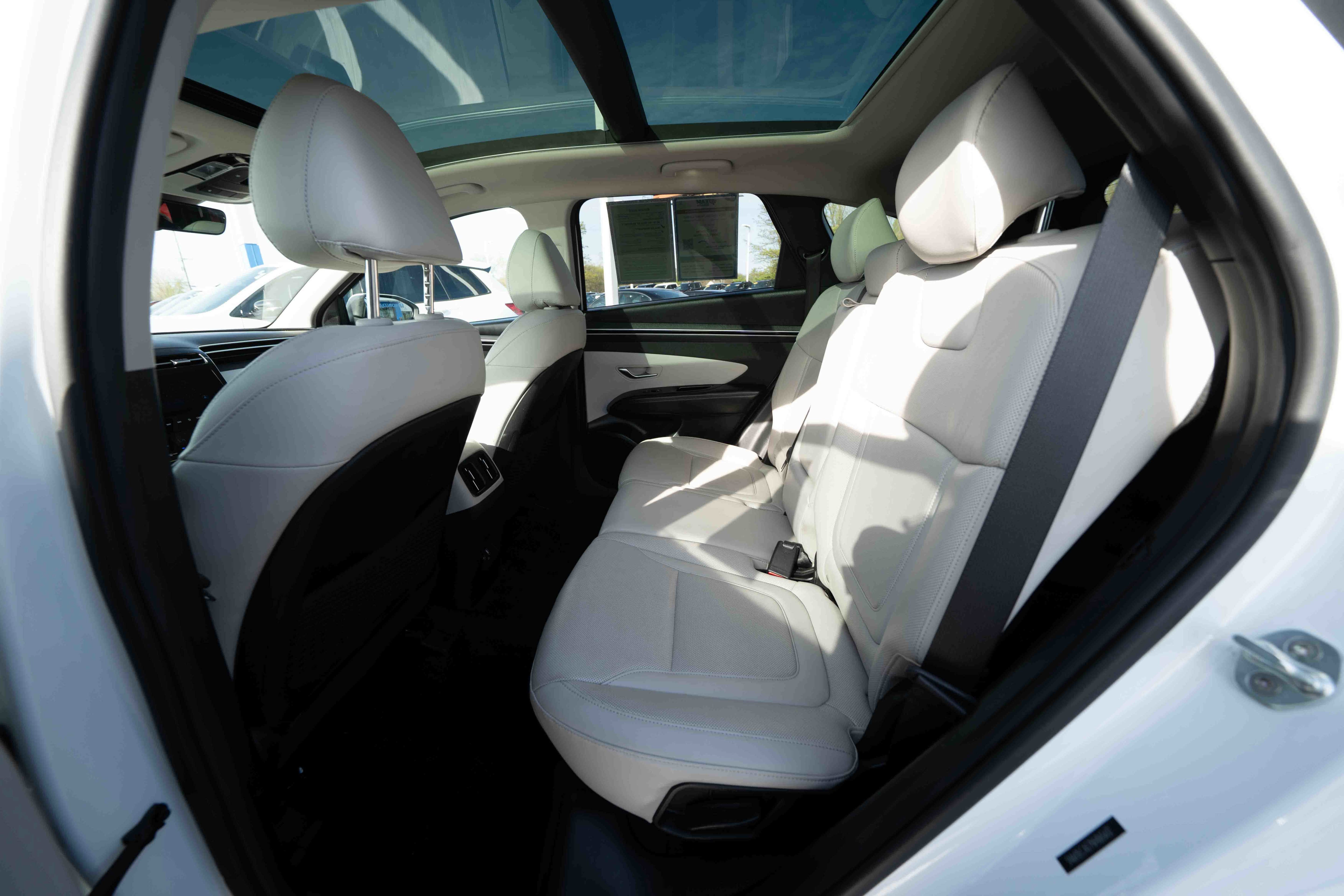 Used 2022 Hyundai Tucson Limited AWD/4WD image 23