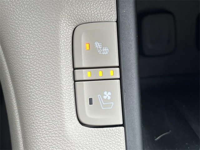 Used 2019 GMC Acadia Denali image 41