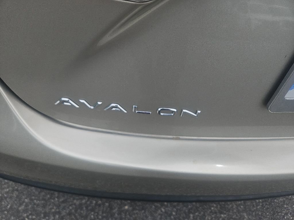 Used 2014 Toyota Avalon XLE Touring FWD image 19