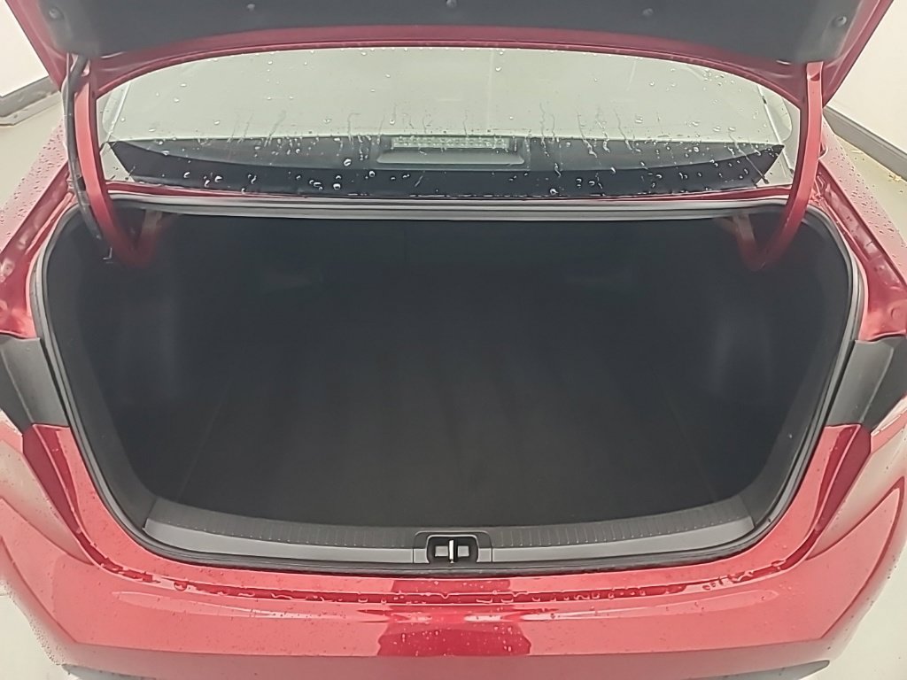 Used 2025 Toyota Corolla LE FWD image 17
