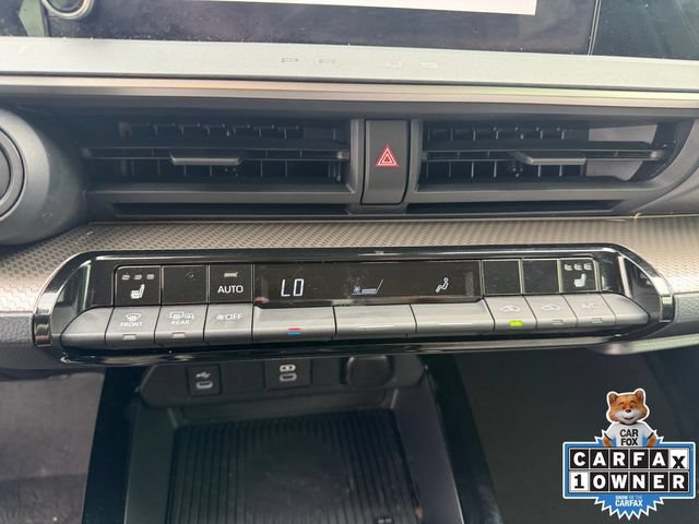 Used 2026 Toyota Prius XLE FWD image 4