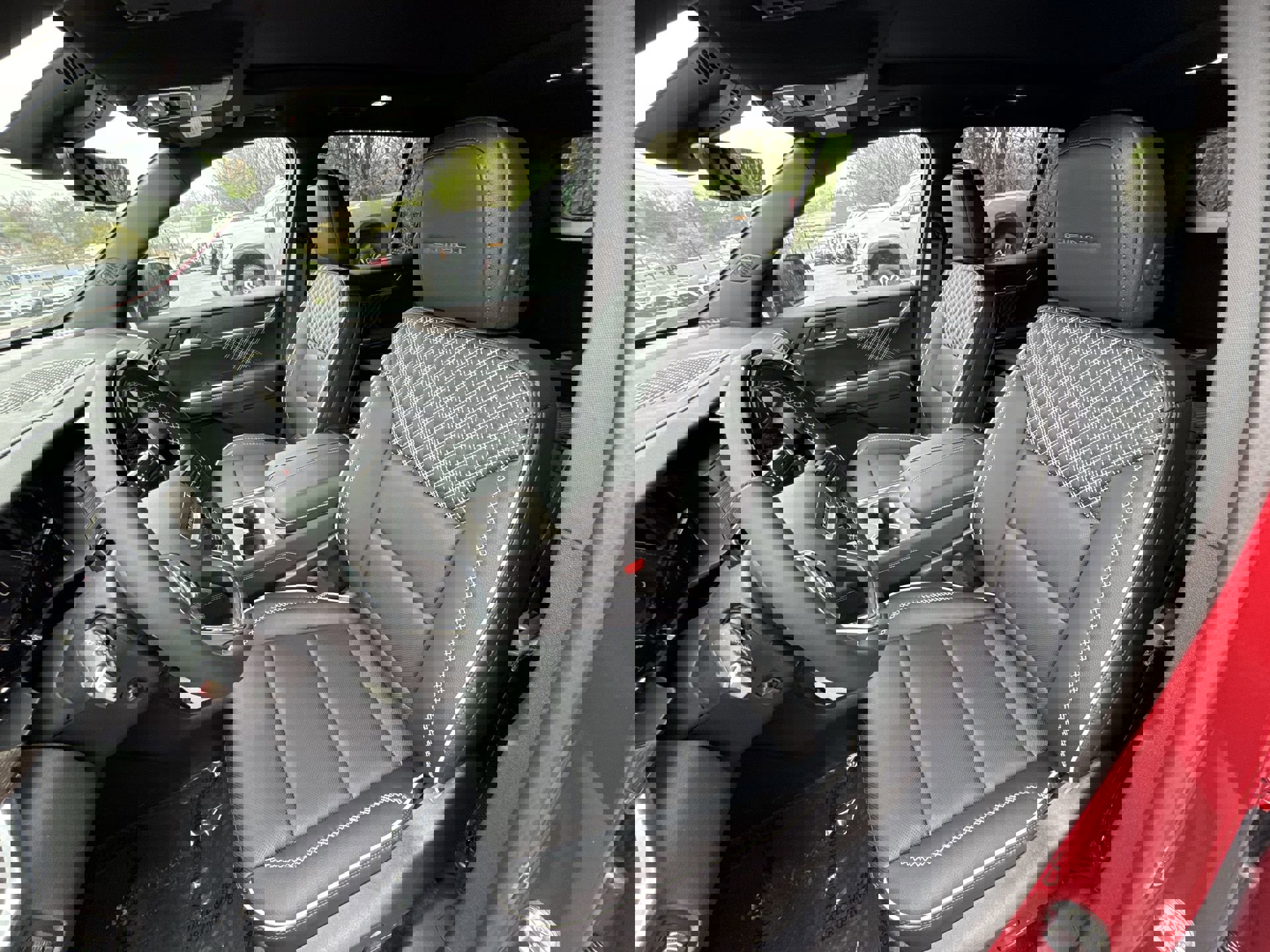 New 2026 GMC Acadia Denali w/ Super Cruise Package image 13