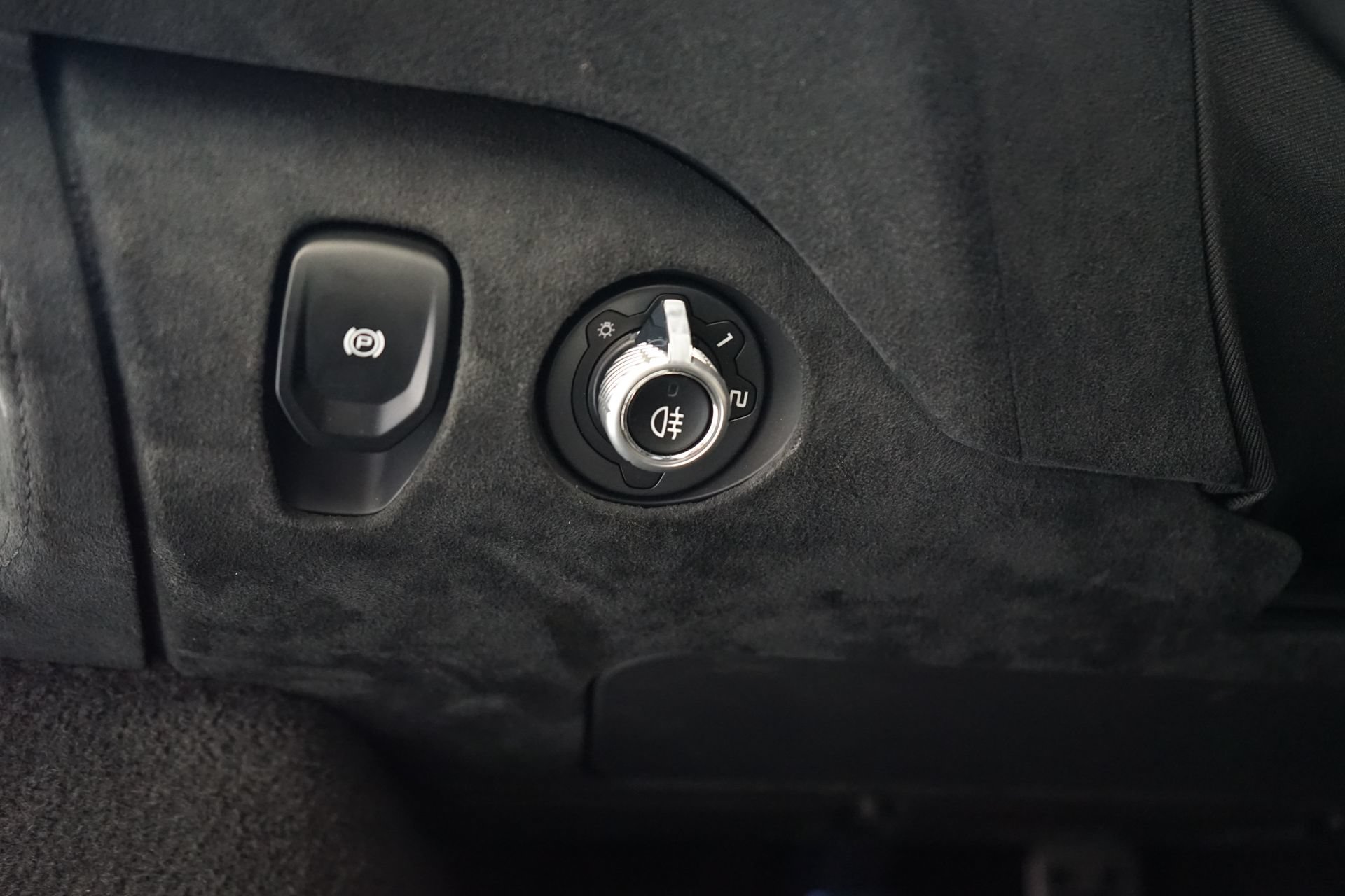 Used 2024 McLaren 750S RWD image 34