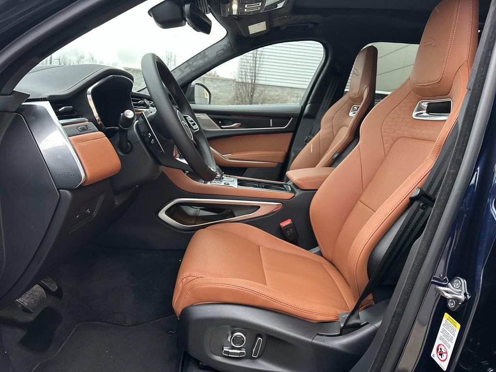 New 2026 Jaguar F-PACE R-Dynamic S image 12