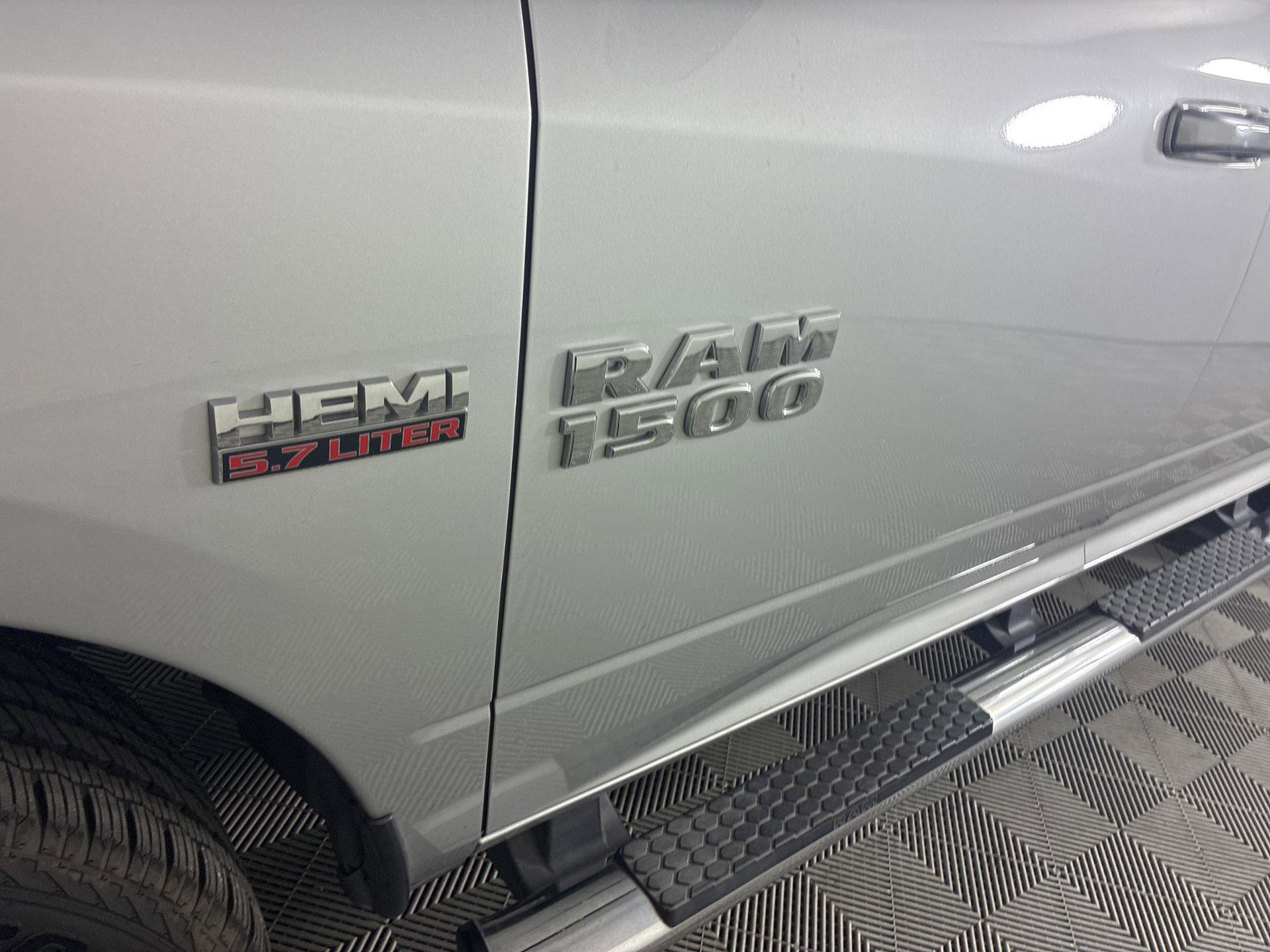 Used 2016 RAM 1500 Big Horn image 9