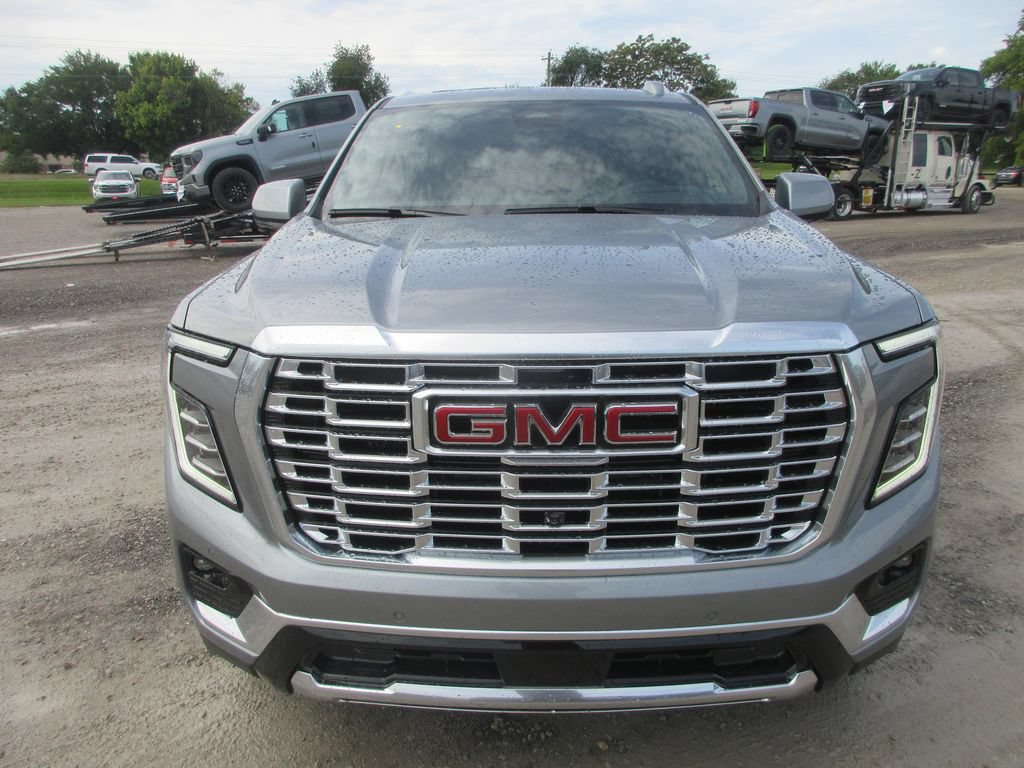 New 2026 GMC Yukon XL Denali w/ Denali Reserve Package AWD/4WD image 10