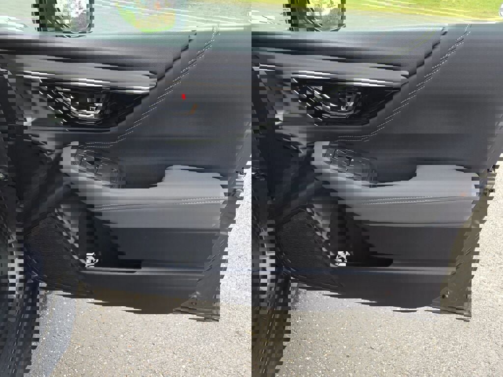 Used 2020 Subaru Outback Onyx Edition XT w/ Popular Package #2 image 5