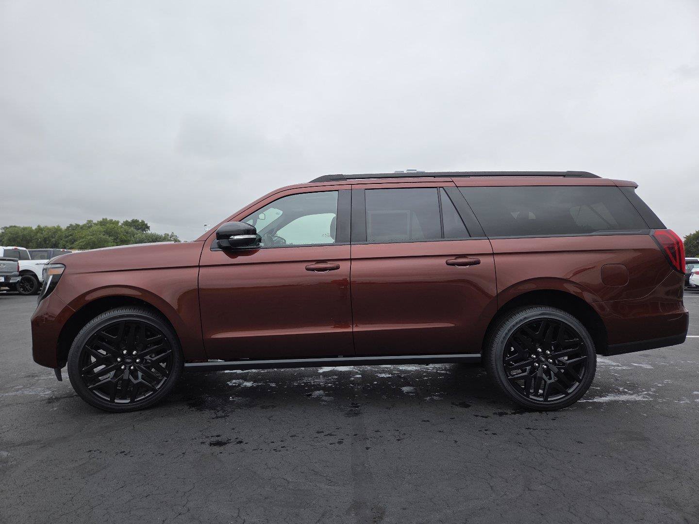 New 2027 Ford Expedition Max Platinum w/ Stealth Performance Package AWD/4WD image 17