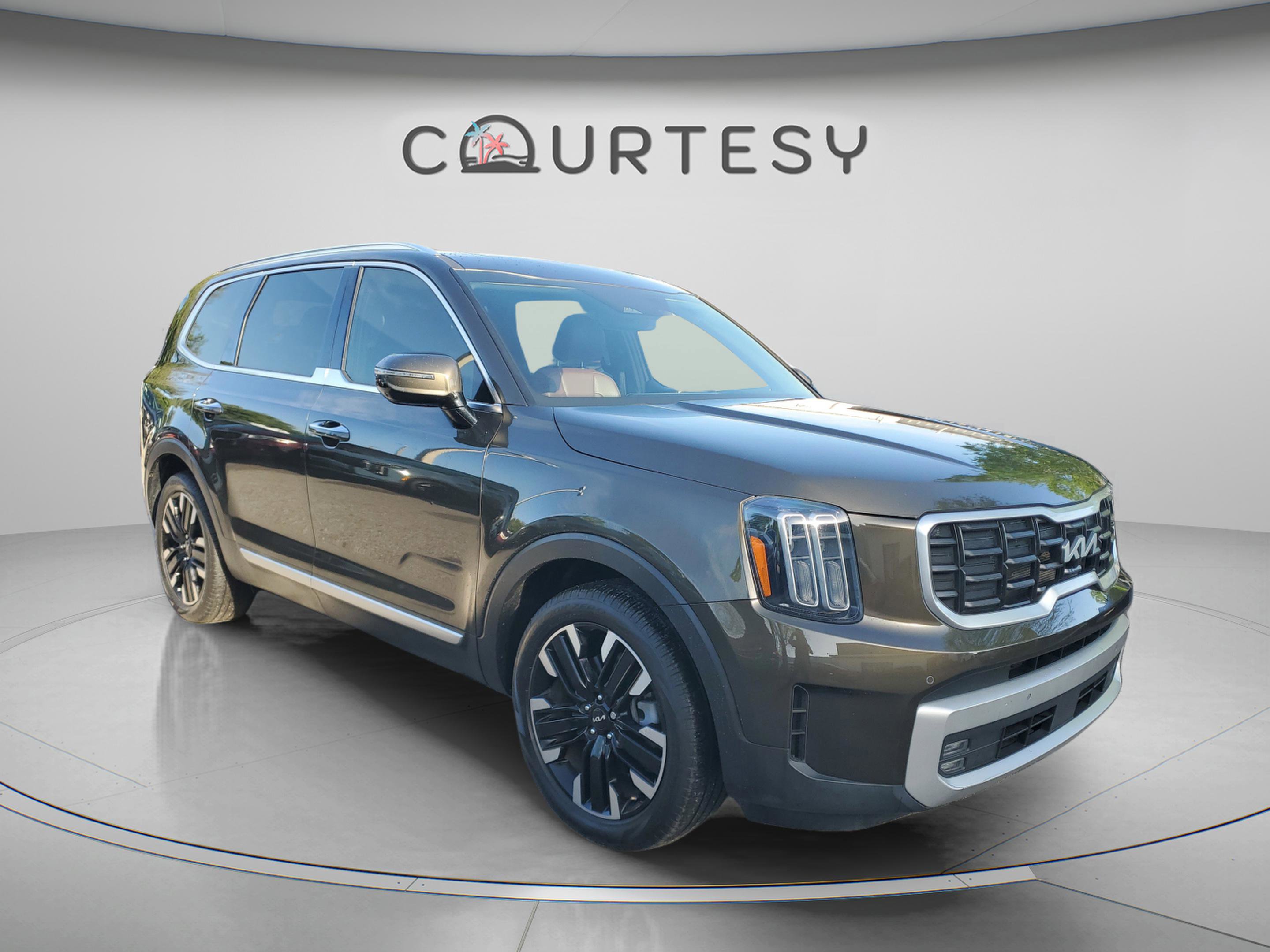 Certified 2024 Kia Telluride SX image 5