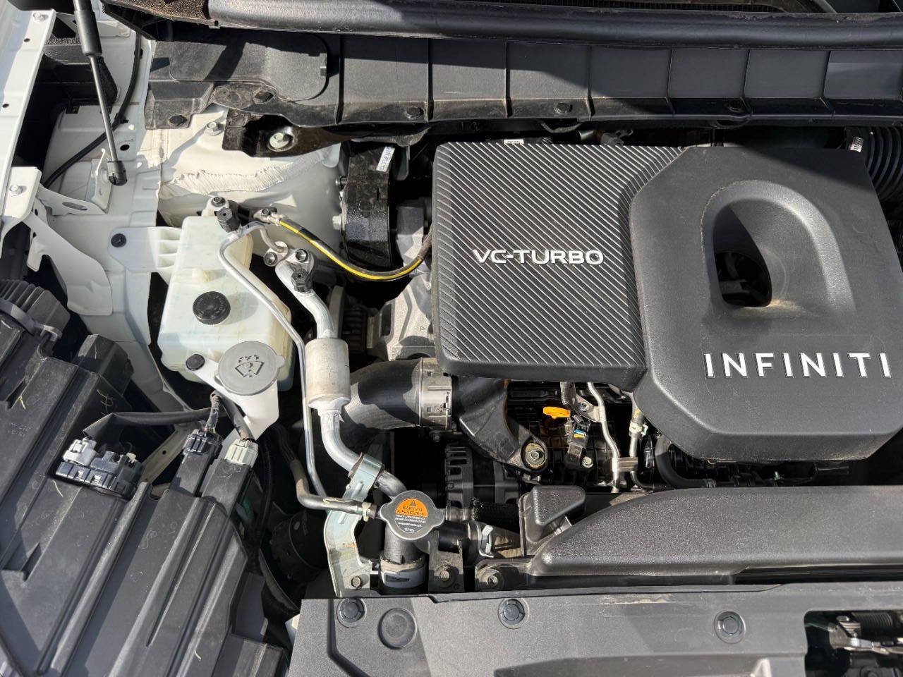 Used 2025 INFINITI QX60 Luxe w/ Vision Package image 13