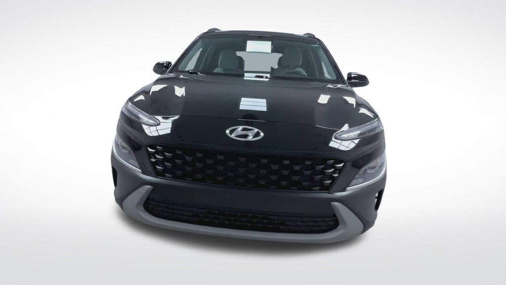 Used 2023 Hyundai Kona SEL w/ Convenience Package image 3
