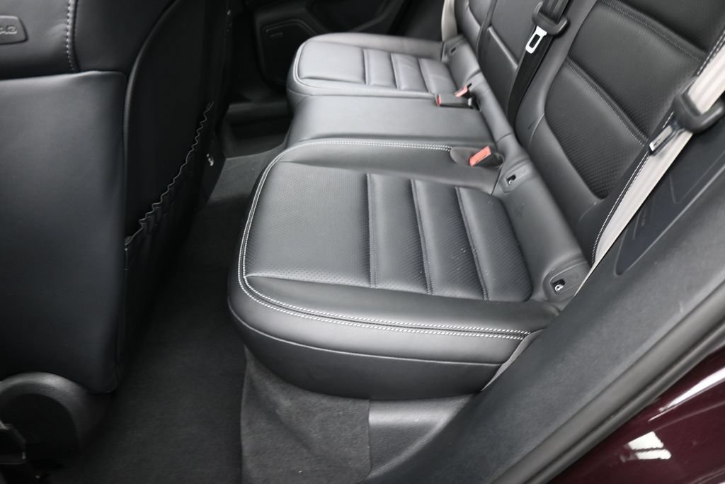 Used 2025 Porsche Macan GTS AWD/4WD image 39
