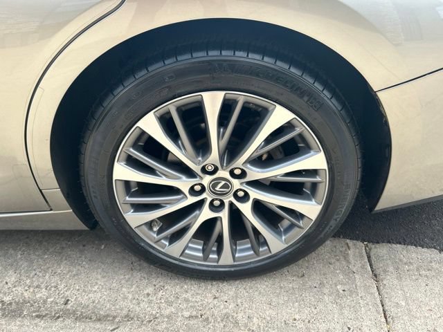 Used 2021 Lexus ES 350 w/ Premium Package FWD image 38