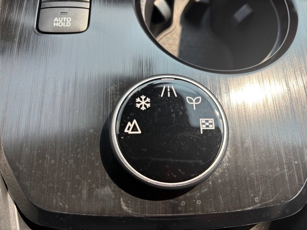 Certified 2026 Nissan Rogue SV AWD/4WD image 28
