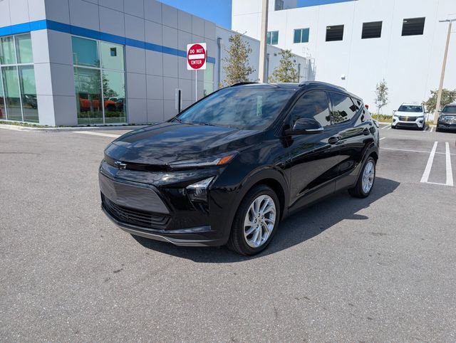 Certified 2023 Chevrolet Bolt EUV LT w/ Comfort Package image 3