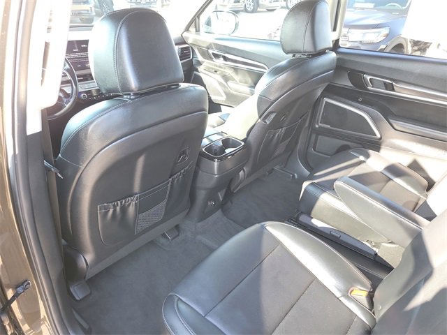 Used 2023 Kia Telluride S image 14