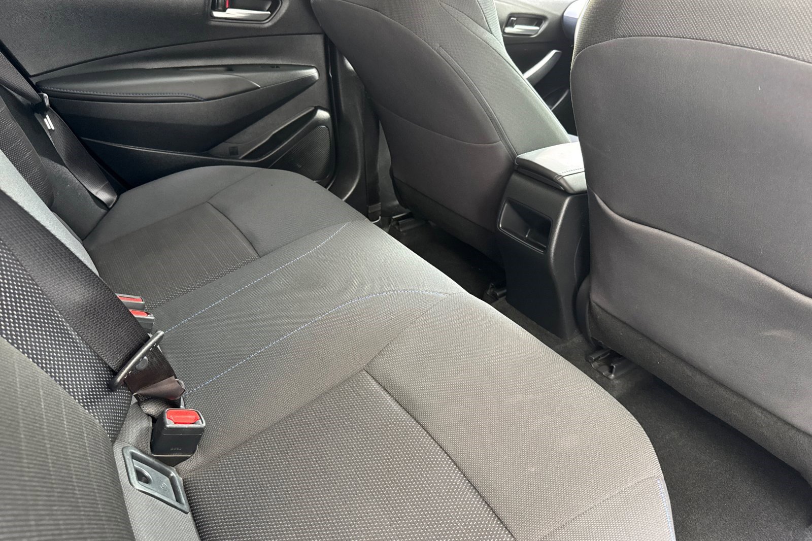 Used 2020 Toyota Corolla SE image 28