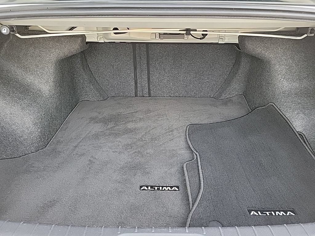 Used 2022 Nissan Altima 2.5 S FWD image 16