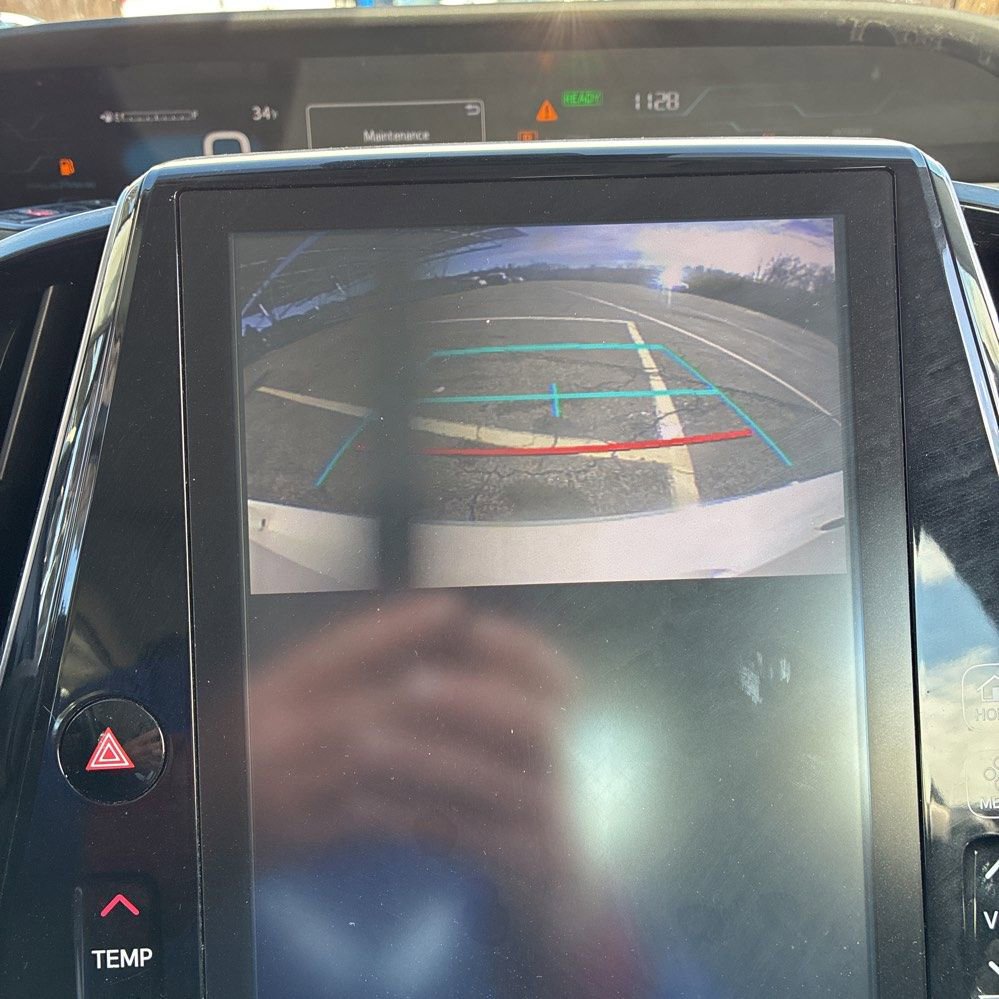 Used 2018 Toyota Prius Prime Advanced image 5