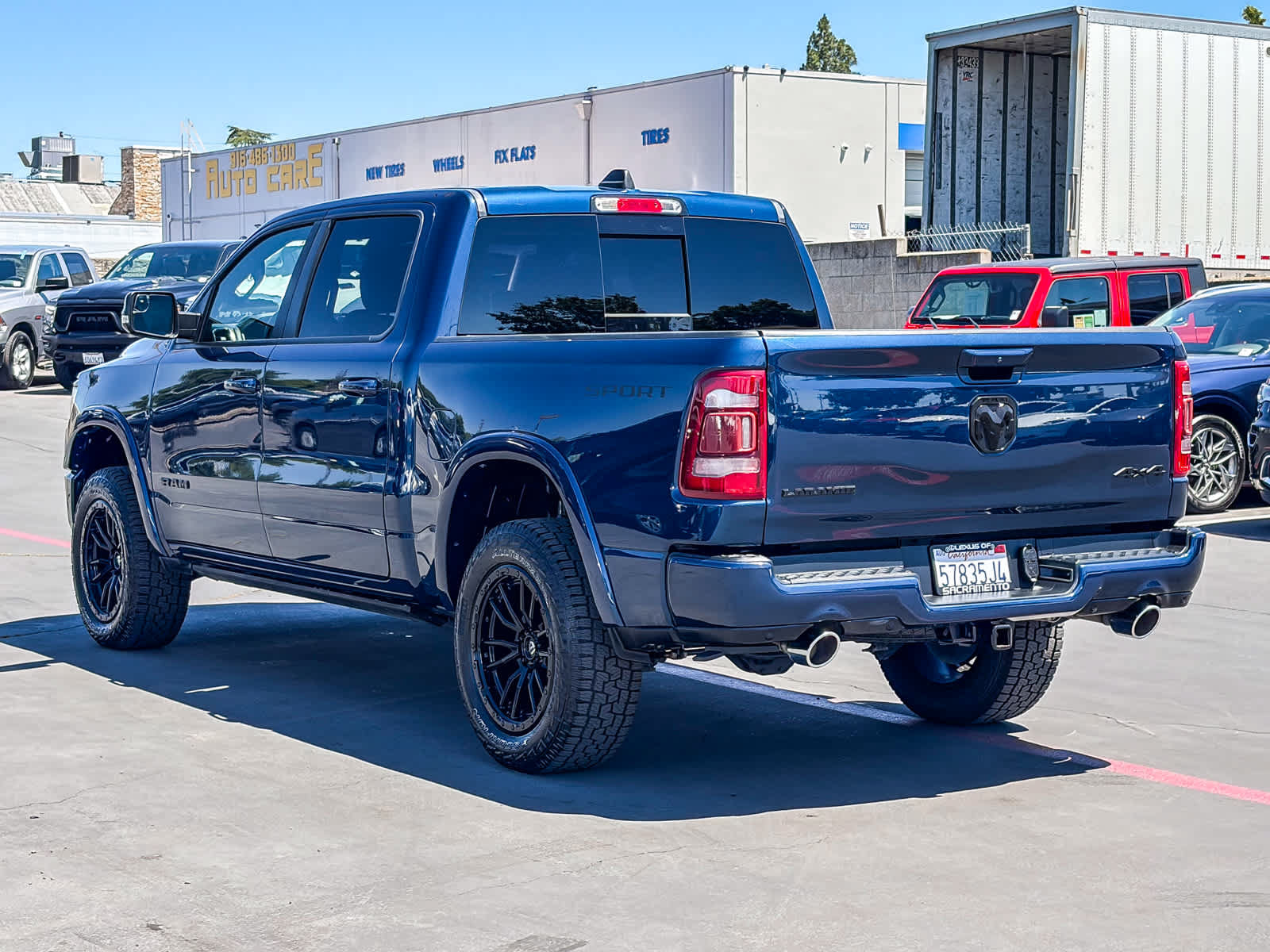 Used 2021 RAM 1500 Laramie AWD/4WD image 2