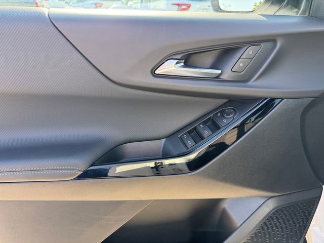 Used 2026 Chevrolet Equinox LT image 15