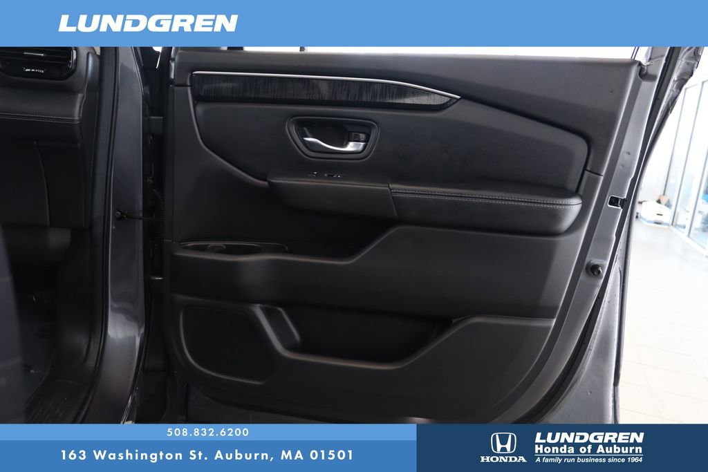 Used 2025 Honda Pilot Elite image 17