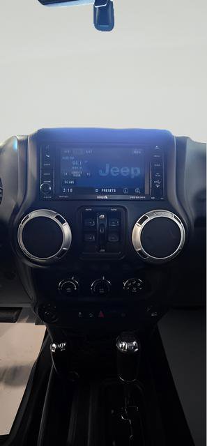 Used 2012 Jeep Wrangler Unlimited Sahara w/ Connectivity Group image 16