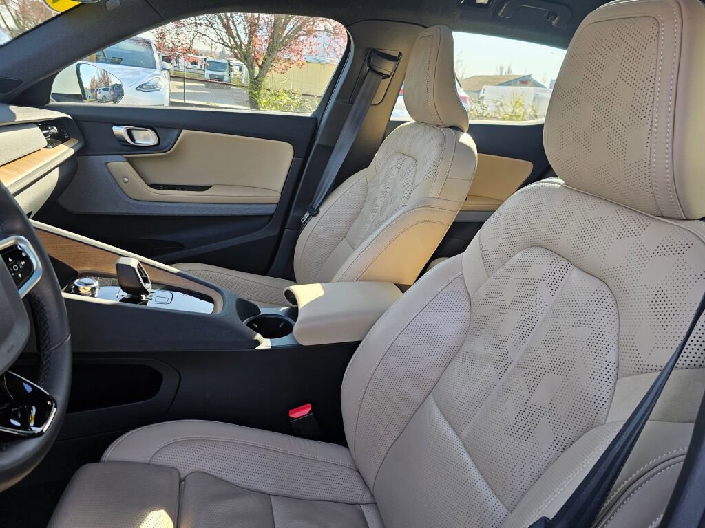 Used 2022 Polestar Polestar 2 w/ Plus Package image 25