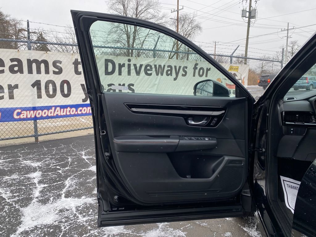 Used 2024 Honda CR-V Sport Touring image 13