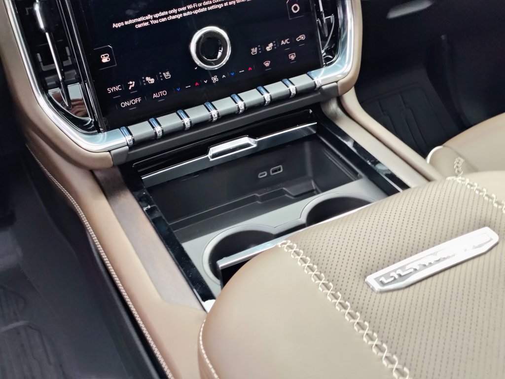 New 2026 GMC Yukon Denali Ultimate AWD/4WD image 51