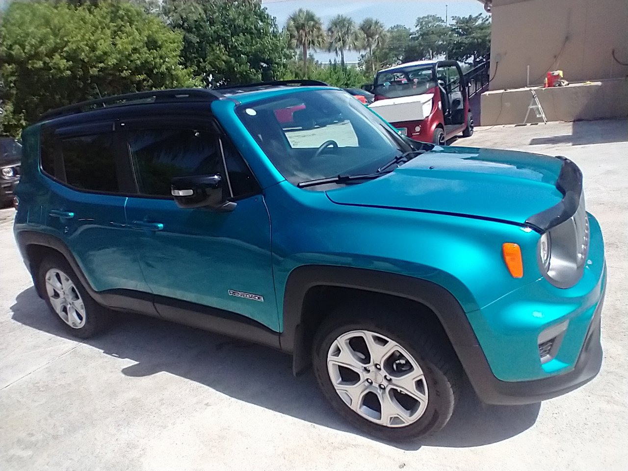Used 2022 Jeep Renegade Limited image 4
