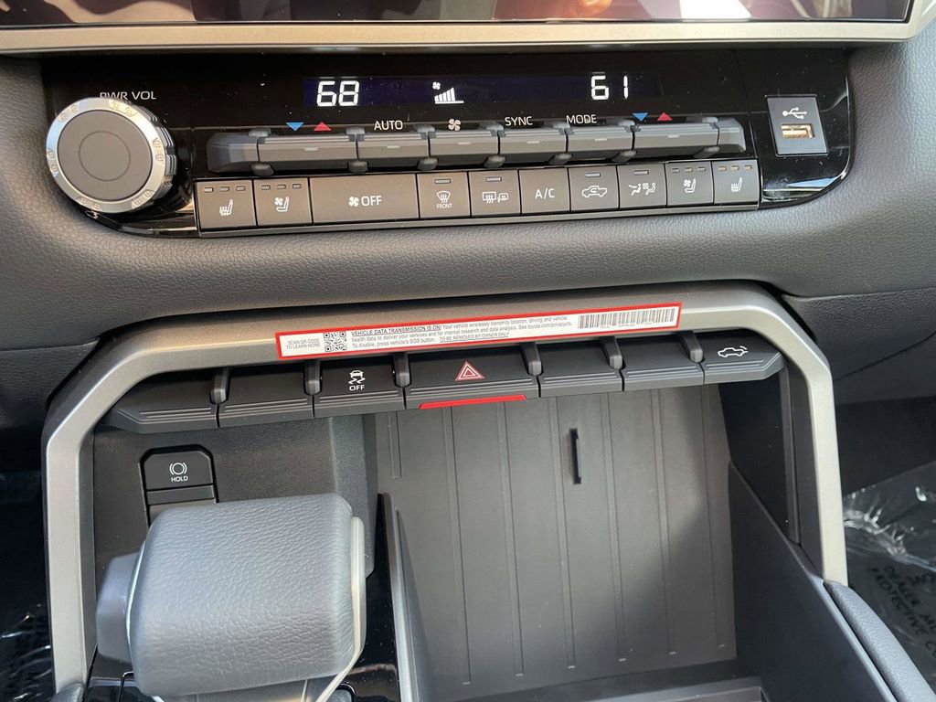 New 2026 Toyota Tundra Limited AWD/4WD image 40