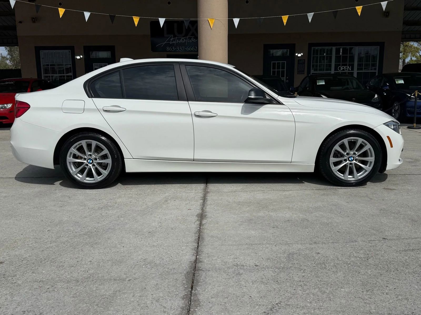 Used 2016 BMW 320i Sedan image 4