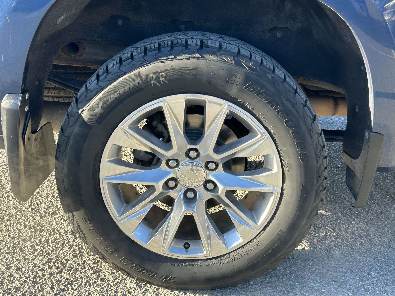 Used 2019 Chevrolet Silverado 1500 LTZ w/ LTZ Plus Package AWD/4WD image 9
