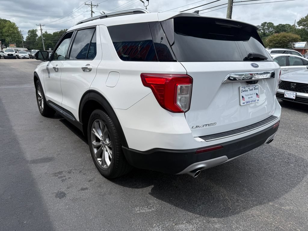 Used 2022 Ford Explorer Limited w/ Equipment Group 301A RWD image 9