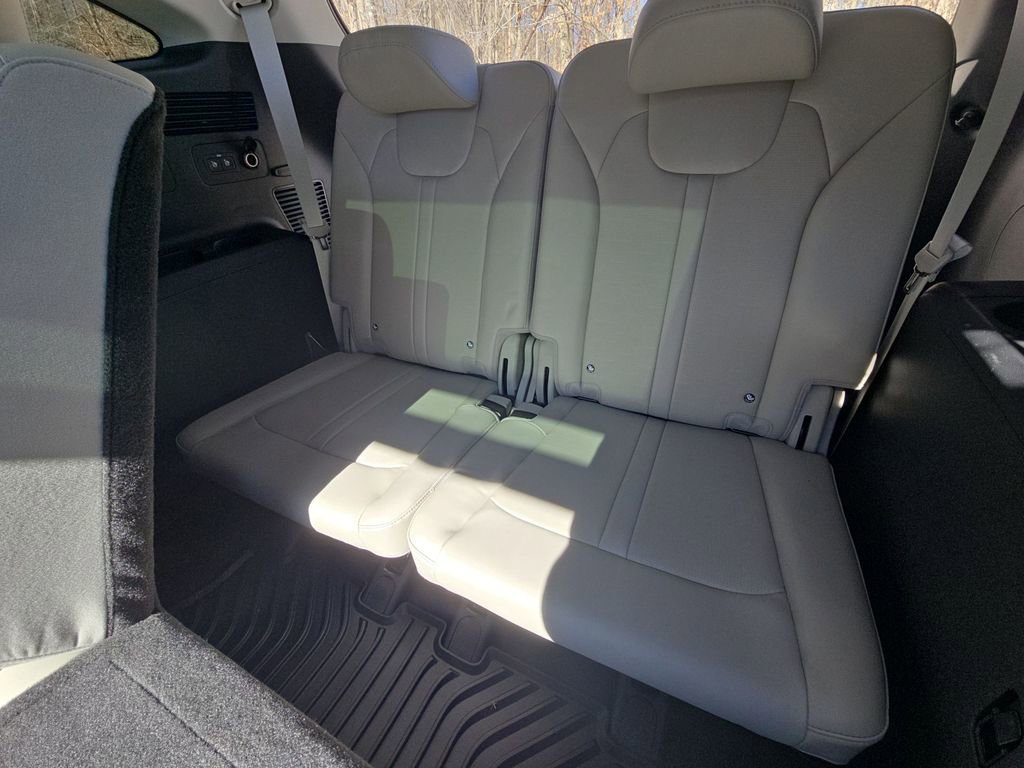 Used 2025 Kia Sorento S w/ Panoramic Sunroof Package image 30