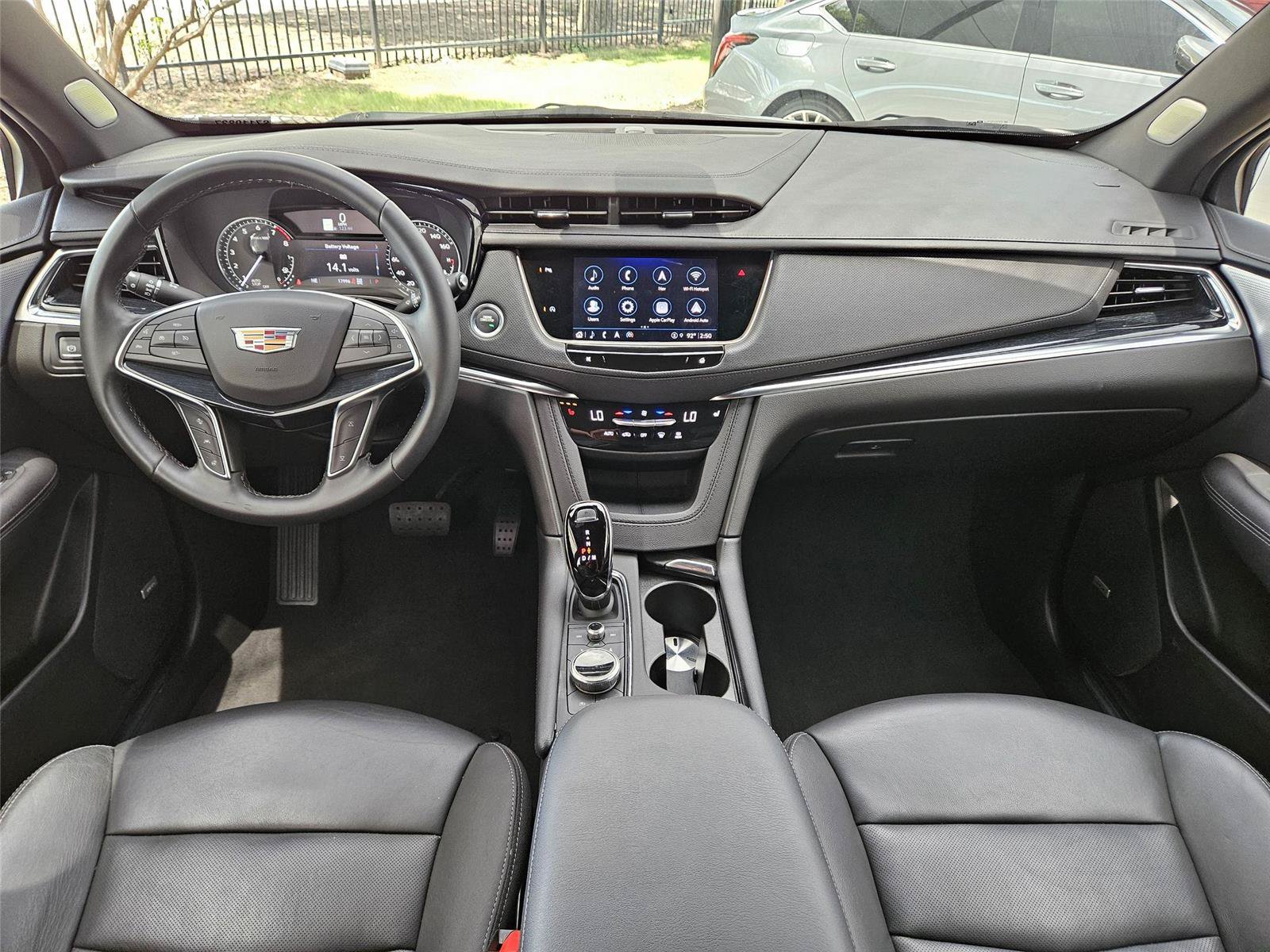 Certified 2025 Cadillac XT5 Premium Luxury AWD/4WD image 11