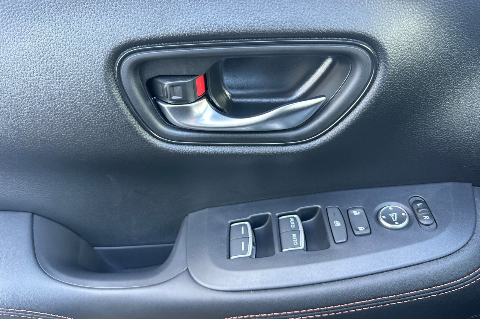 New 2026 Honda HR-V Sport image 27