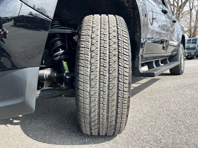 Used 2024 Chevrolet Colorado LT image 14