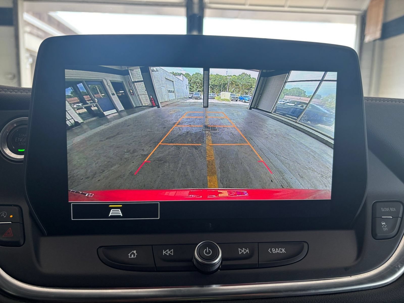 Used 2025 Chevrolet Blazer LT FWD image 24