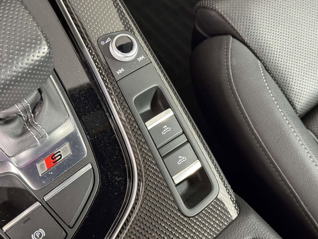 Used 2022 Audi S5 Premium Plus w/ Premium Plus Package AWD/4WD image 31
